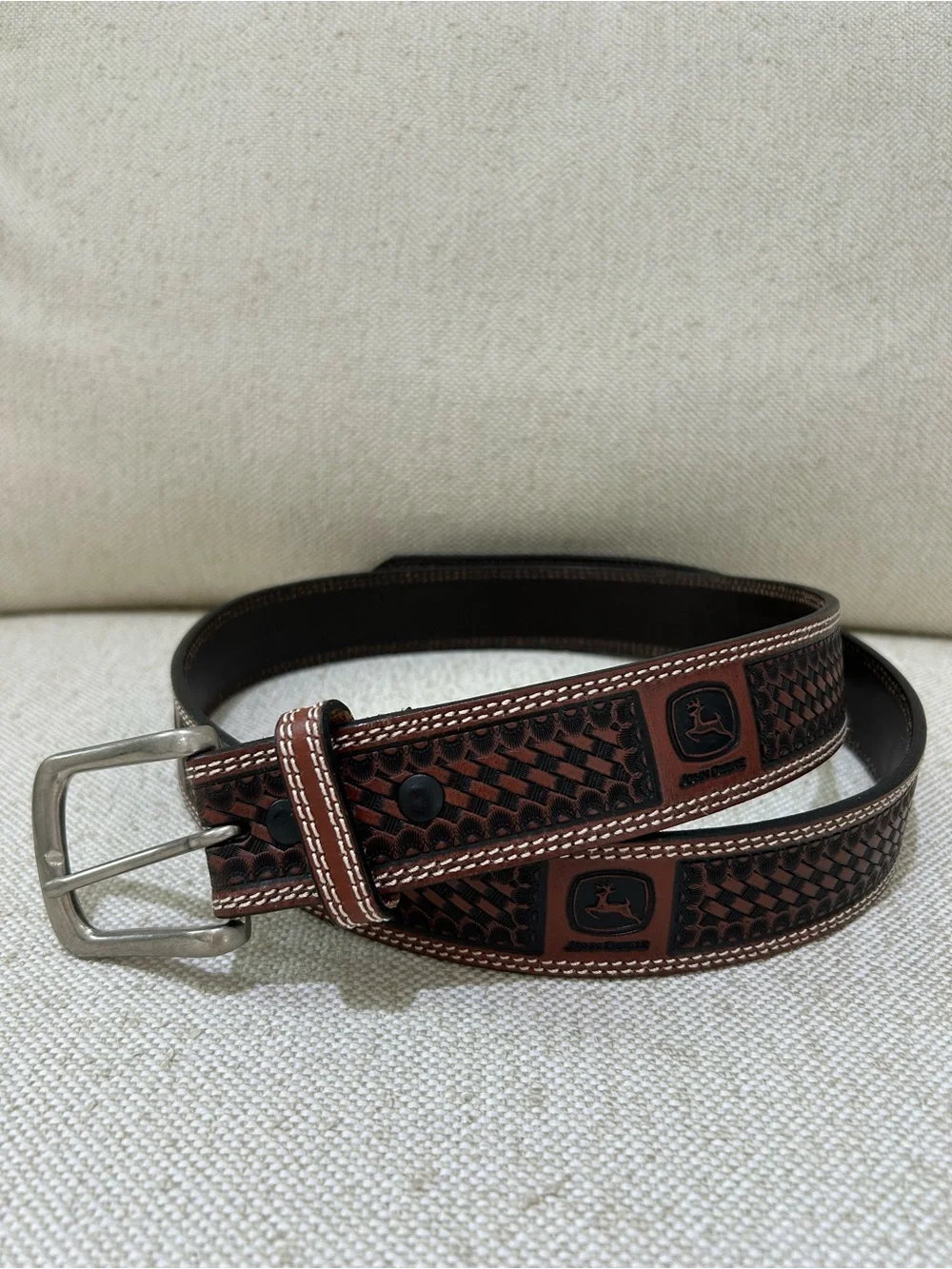 John Deere Men’s Brown Embossed Leather Belt Silver Buckle Size 38-40 Western